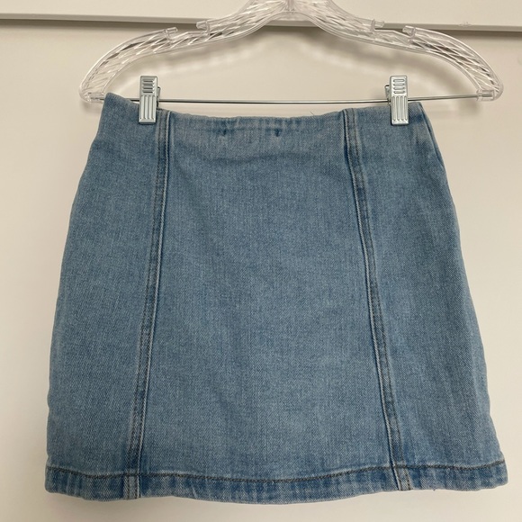 Button up denim skirt - Picture 3 of 3